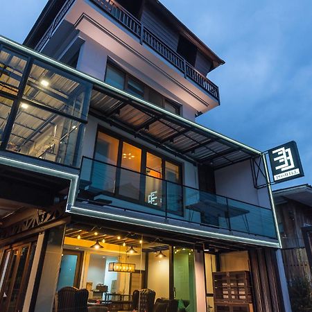 33 Poshtel (Adults Only) Hotel Чиангмай Екстериор снимка