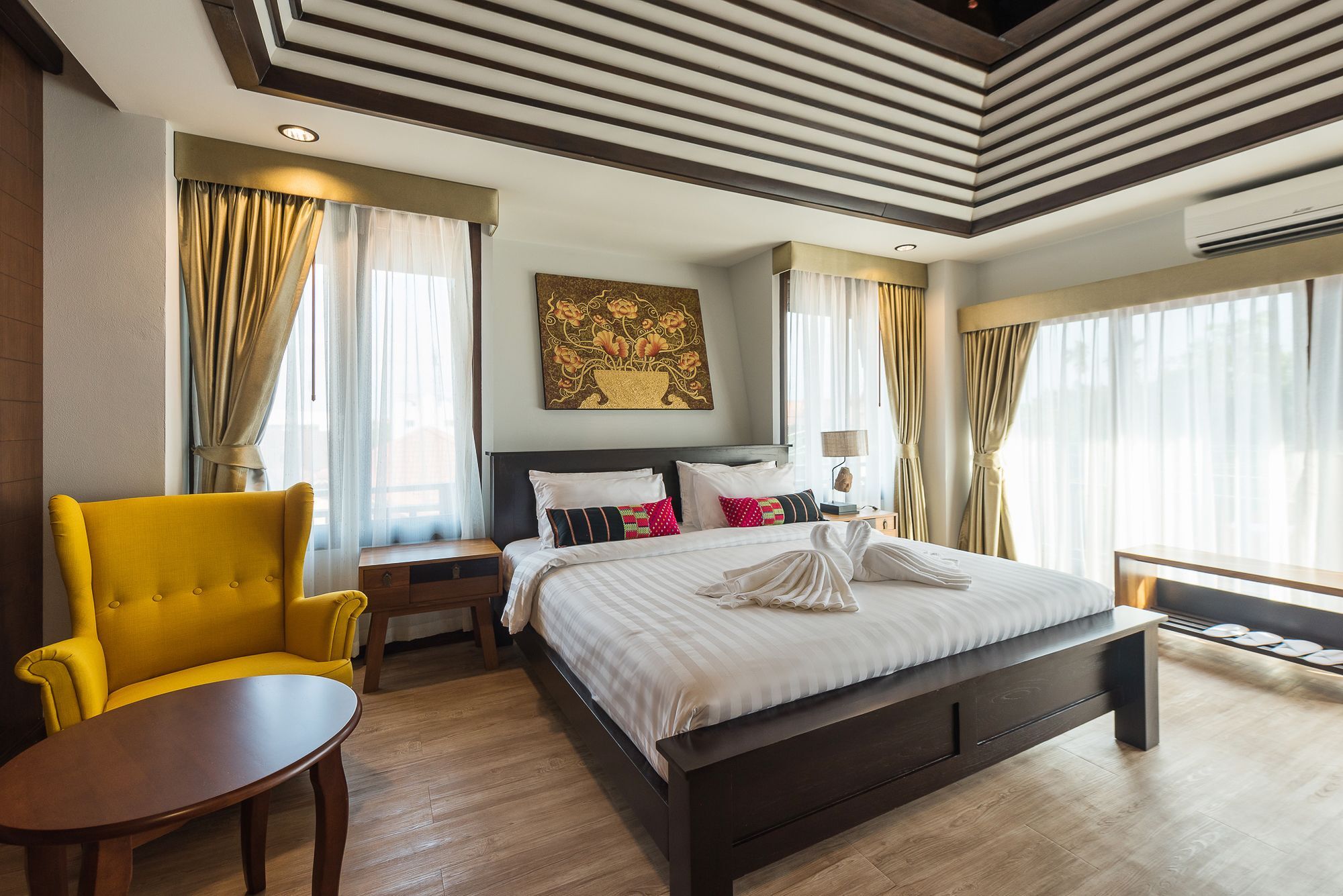 33 Poshtel (Adults Only) Hotel Чиангмай Екстериор снимка