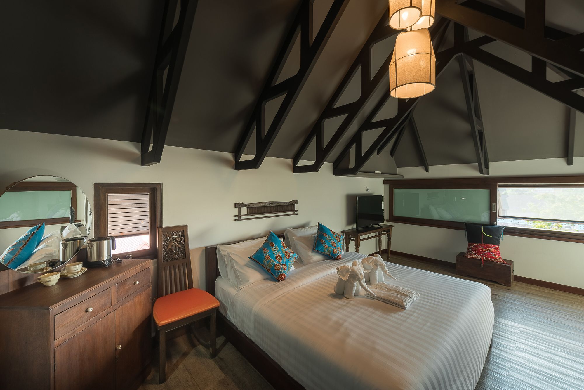 33 Poshtel (Adults Only) Hotel Чиангмай Екстериор снимка